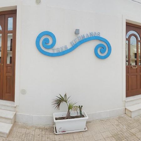 Tres Hermanos San Vito Lo Capo Exterior photo